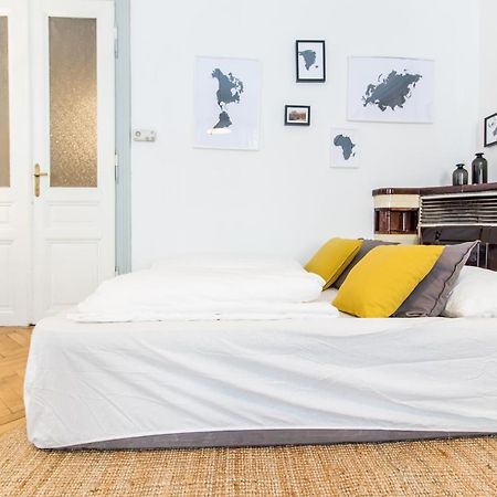 Spacious And Extraordinary Vienna Apartment Экстерьер фото